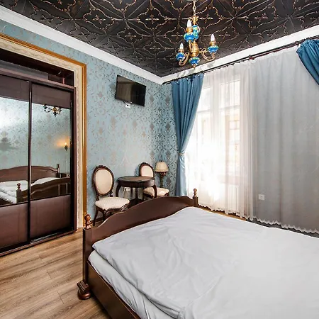 Zira - Authentic In Old Town Brasov