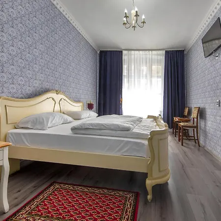 Zira - Authentic In Old Town Brasov