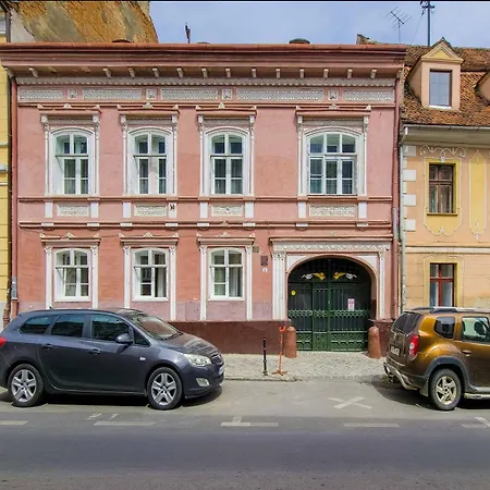 Guest house Zira - Authentic In Old Town Brasov