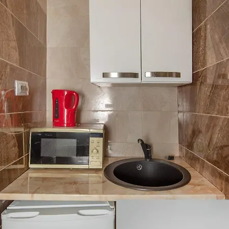 Pensión Zira - Authentic In Old Town