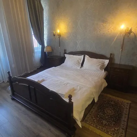 Zira - Authentic In Old Town 3*