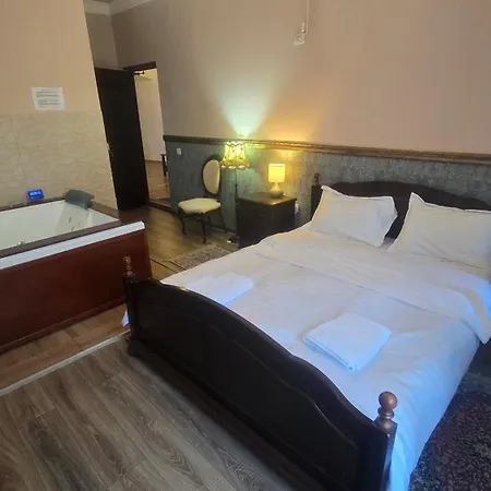 Gasthof Zira - Authentic In Old Town 3*