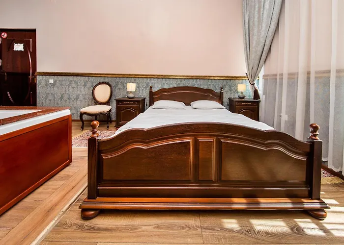 בית הארחה Zira - Authentic In Old Town 3*