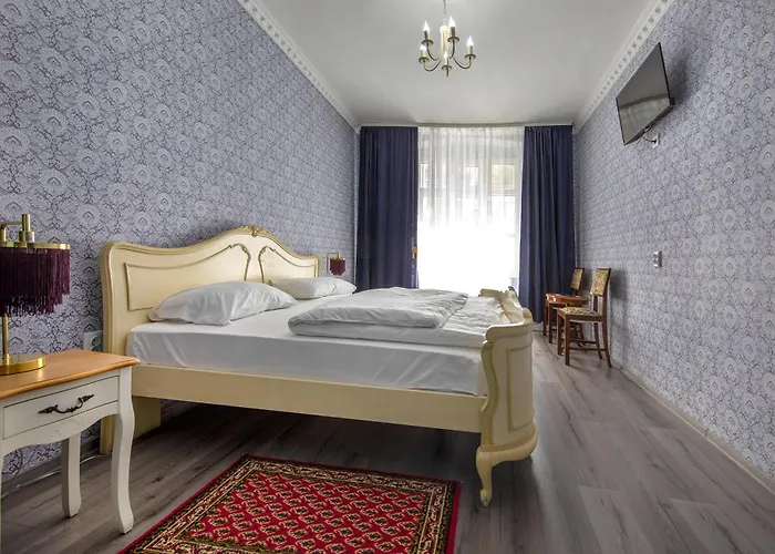 Zira - Authentic In Old Town Brasov