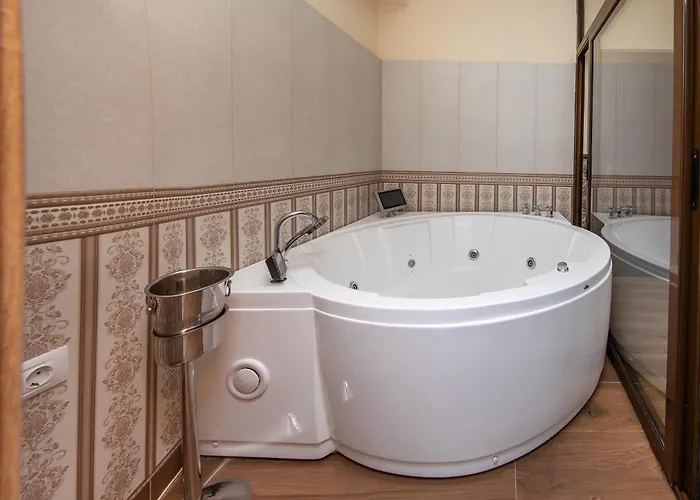 Guest house Zira - Authentic In Old Town 3*