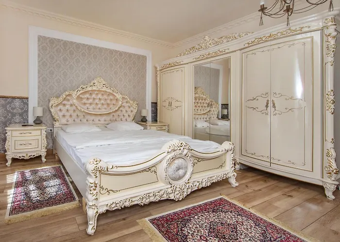 Zira - Authentic In Old Town Brasov