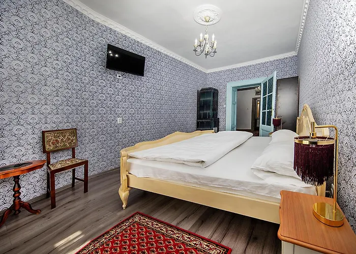 Zira - Authentic In Old Town 3* Brasov