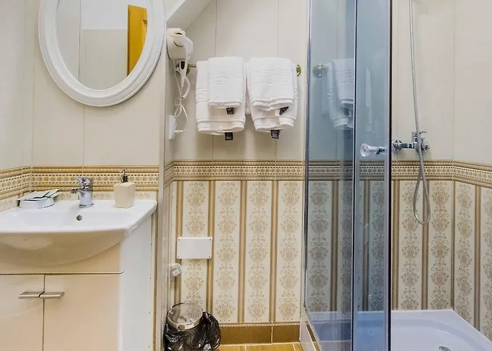 Zira - Authentic In Old Town 3* Brasov