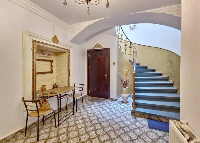 Zira - Authentic In Old Town בית הארחה בראשוב