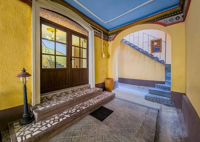 Zira - Authentic In Old Town 3* Brasov